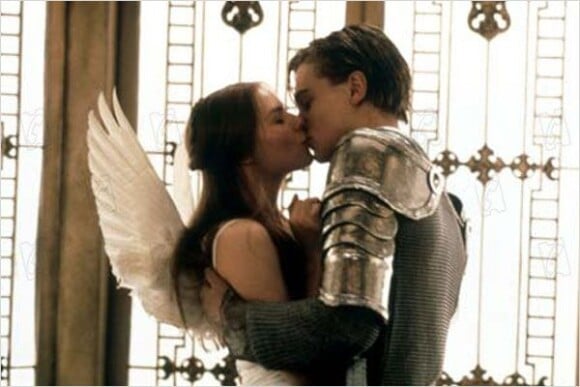 Claire Danes et Leonardo DiCaprio dans Roméo + Juliette (1996).