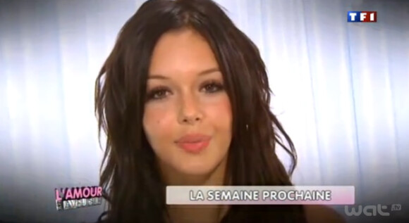 Une jolie brune dans la bande-annonce de L'amour est aveugle 2, diffusée le vendredi 25 novembre 2011
