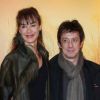 Eric Serra et sa bien-aimée lors de l'avant-première du film The Lady à Paris le 22 novembre 2011