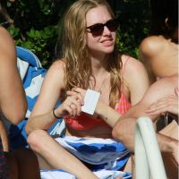 Amanda Seyfried : Séduisante en bikini mais toujours seule