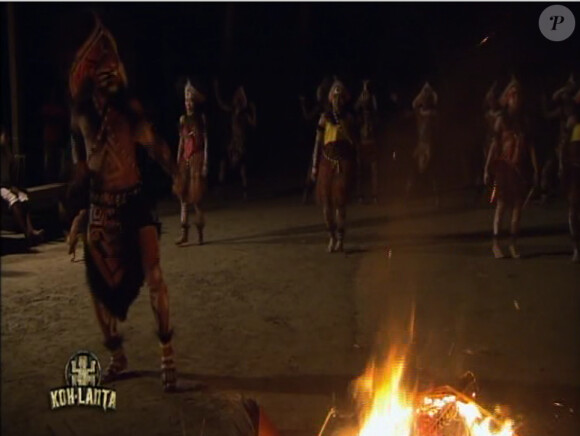 Les danseurs tribaux dans Koh Lanta 11, vendredi 25 novembre 2011, sur TF1
