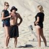 Stacey Keibler, petite amie de George Clooney, profite de ses vacances de Thanksgiving avec quelques amis à Los Cabos au Mexique le 24 novembre 2011