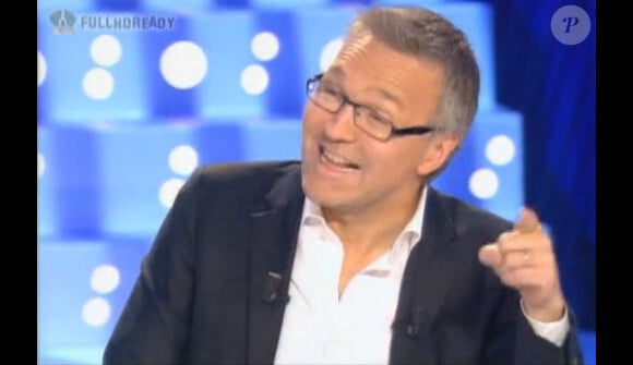 Laurent Ruquier présente On n'est pas couché, le samedi 26 novembre 2011.