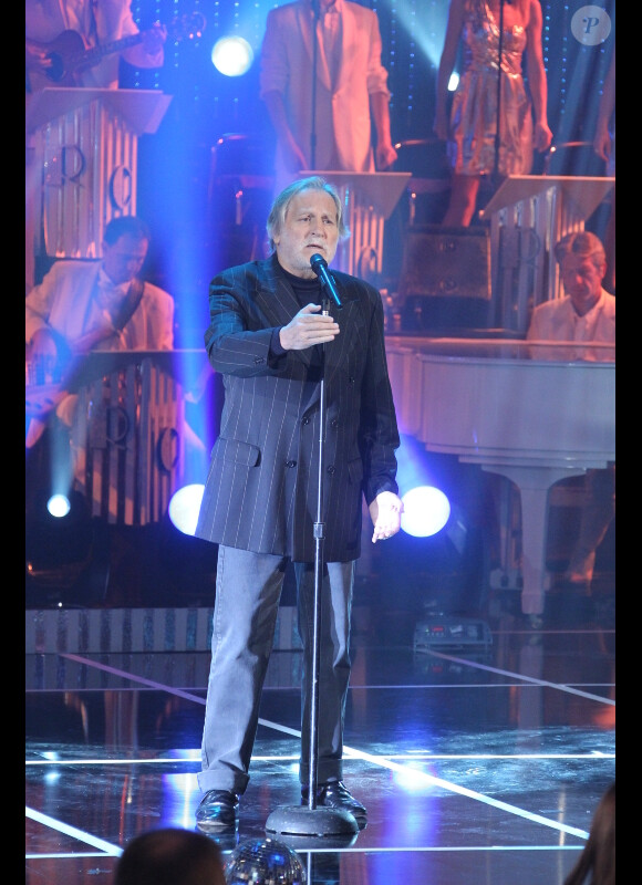 Jean-Jacques Debout lors de l'enregistrement de l'émission Les années Bonheur, diffusée le 10 décembre 2011 sur France 2