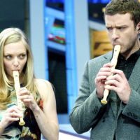 Amanda Seyfried bluffe Justin Timberlake et sa flûte