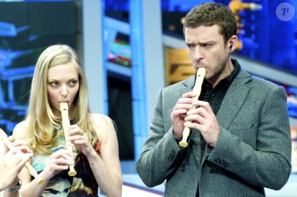 Amanda Seyfried et Justin Timberlake dans l'émission El Hormiguero, diffusée le 28  novembre 2011.