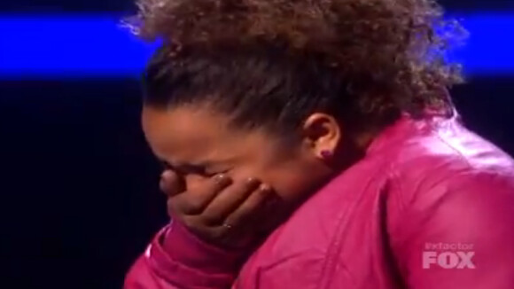 X Factor U.S. : La jeune Rachel Crow éliminée, elle s'effondre sur scène