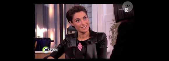Alessandra Sublet, heureuse, dans C à Vous, sur France 5, le mardi 13 décembre 2011