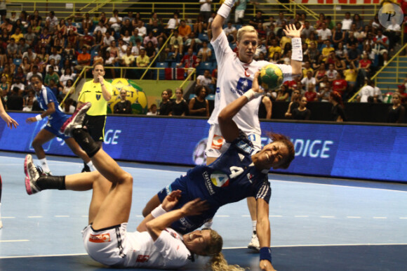 Nina Kanto le 18 décembre 2011 à Sao Paulo au Brésil lors de la finale des Championnats du monde de handball perdue face à la Norvège