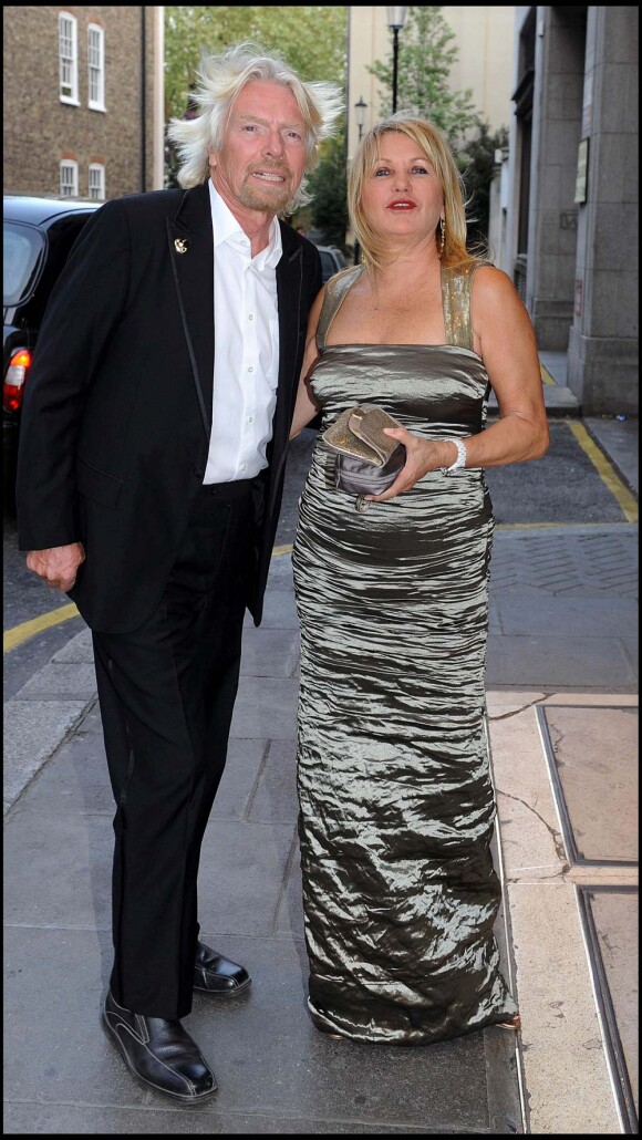 Richard Branson et sa femme Joan pour les fiançailles de leur fille Holly, à Londres, le 24 avirl 2011.