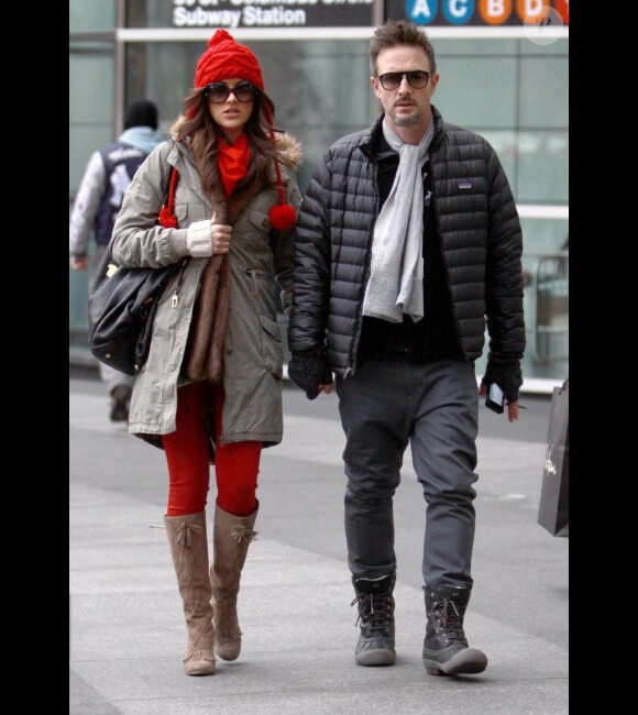 David Arquette et sa nouvelle compagne Christina McLarty le 20 décembre 2011 dans les rues de New York
