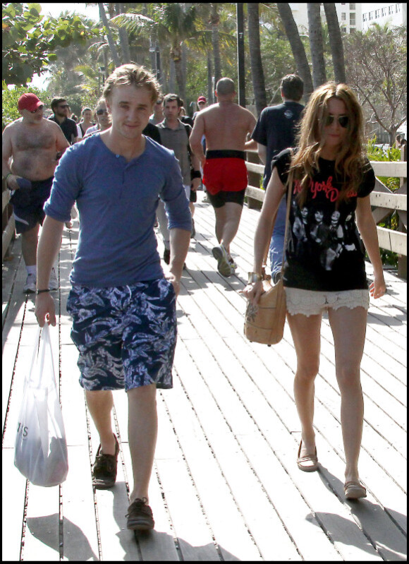 Tom Felton et sa petite amie Jade Olivia à Miami en vacances en janvier 2010