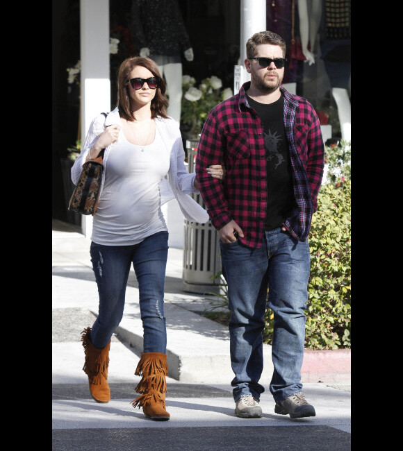 Jack Osbourne et sa fiancée Lisa Stelly enceinte, en amoureux à Los Angeles, le 3 janvier 2012