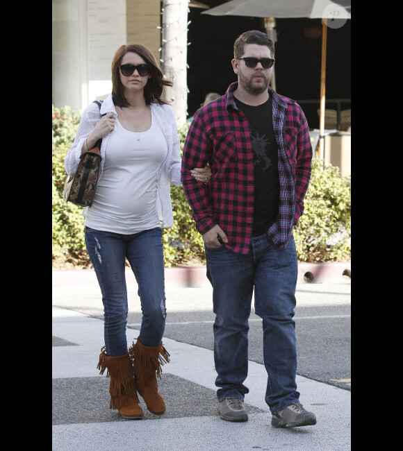 Jack Osbourne et sa fiancée Lisa Stelly enceinte se baladent à Los Angeles, le 3 janvier 2012