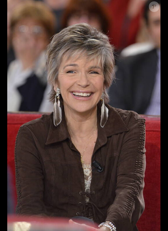 Véronique Jannot lors de l'émission Vivement Dimanche enregistrée le 4 janvier 2012 au Studio Gabriel à Paris