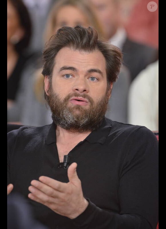 Clovis Cornillac lors de l'émission Vivement Dimanche enregistrée le 4 janvier 2012 au Studio Gabriel à Paris