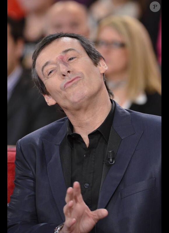Jean-Luc Reichmann lors de l'émission Vivement Dimanche enregistrée le 4 janvier 2012 au Studio Gabriel à Paris