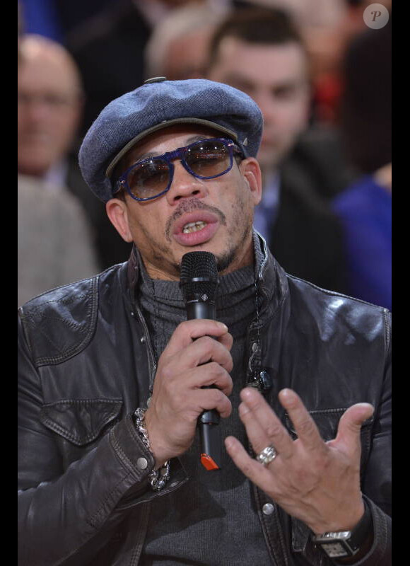 JoeyStarr lors de l'émission Vivement Dimanche enregistrée le 4 janvier 2012 au Studio Gabriel à Paris