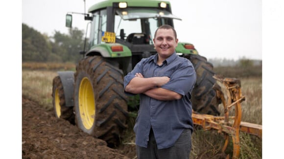 Hugo, candidat de l'amour est dans le pré 7