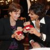 Corinne Touzet et Inès de la Fressange lors du gala mécénat chirurgie cardiaque au grand Hôtel à Paris, le 9 janvier 2012