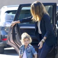 Jessica Alba : Businesswoman, elle n'oublie pas son rôle de maman poule