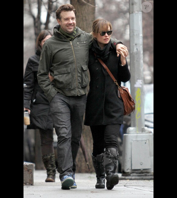 Olivia Wilde et Jason Sudeikis se promènent à New York, le 13 janvier 2012.