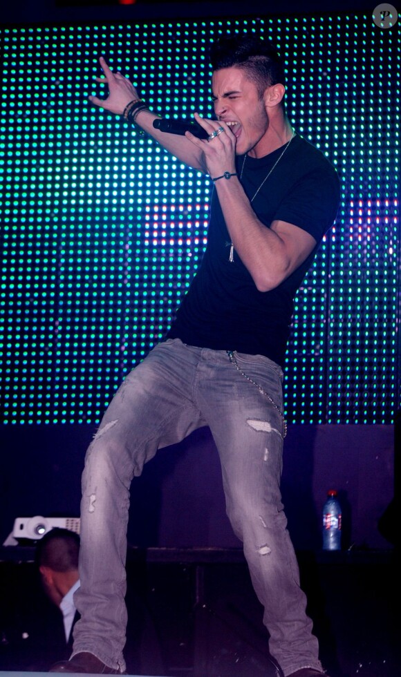 Baptiste Giabiconi en concert au Metropolis à Rungis le 14 janvier 2012