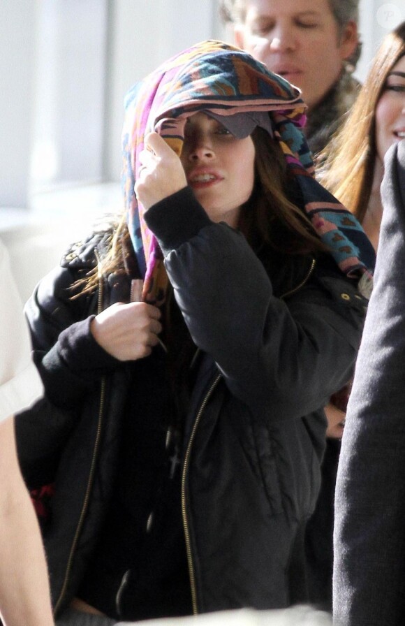 Megan Fox à l'aéroport de Los Angeles, le 17 janvier 2012.