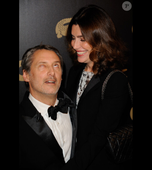 Antoine de Caunes et Daphné Roulier lors de la soirée GQ des hommes de l'année 2011 au Ritz à Paris le 18 janvier 2012