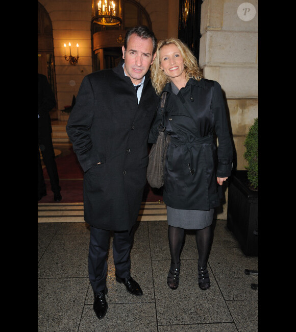 Jean Dujardin et Alexandra Lamy lors de la soirée GQ des hommes de l'année 2011 au Ritz à Paris le 18 janvier 2012