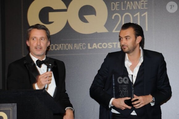 Antoine de Caunes et Cyril Lignac lors de la soirée GQ des hommes de l'année 2011 au Ritz à Paris le 18 janvier 2012