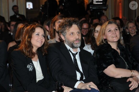 Stéphane Guillon et sa femme Muriel Cousin lors de la soirée GQ des hommes de l'année 2011 au Ritz à Paris le 18 janvier 2012