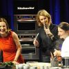 Carole Bouquet, Julie Andrieu et Anne-Sophie Pic lors de la quatrième édition de Paris des Chefs, à La Mutualité, le 23 janvier 2012.