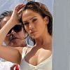 Jennifer Lopez sur un shooting à Miami, elle est somptueusement belle !