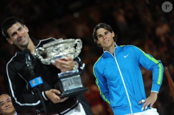 Novak Djokovic et Rafael Nadal lors de la finale de l'Open d'Australie le 29 janvier 2012 à Melbourne