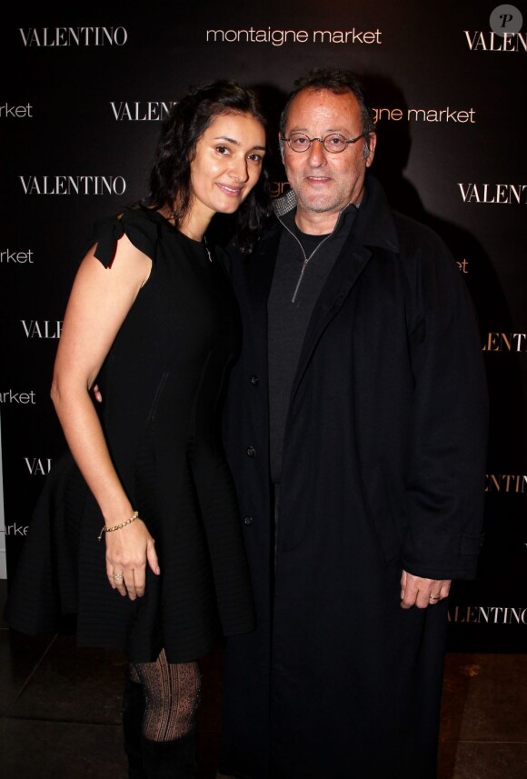 Zofia et Jean Reno au lancement du sac Vavavoom de Valentino, vendu en édition limitée et  en  exclusivité au magasin Montaigne Market à Paris, le 25 janvier 2012