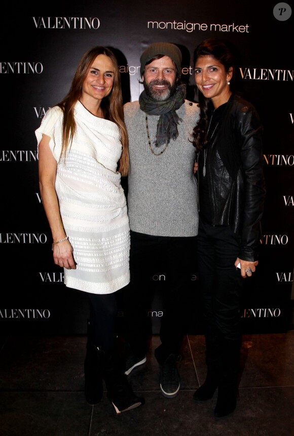 Andrea, Madz Kornerup (fondateur de Shamballa Jewels) et Hoda Roche au lancement du sac Vavavoom de Valentino, vendu en édition limitée et  en  exclusivité au magasin Montaigne Market à Paris, le 25 janvier 2012