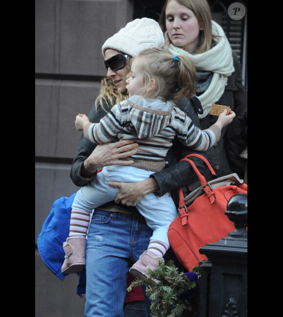 Sarah Jessica Parker accompagne sa fille Marion, deux ans et demi, à l'école, à New York, le vendredi 3 février 2012.