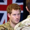 Le prince Harry le 10 février 2012 à la base de la RAF de Hunington, dont il est commandant d'honneur, non loin de sa base de Wattisham (Suffolk). Il a notamment partagé son expérience de l'Afghanistan avec ses camarades, à quelques mois de son probable redéploiement.