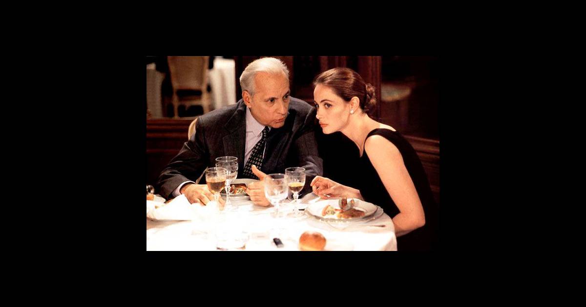 La bandeannonce du film Nelly et monsieur Arnaud Purepeople