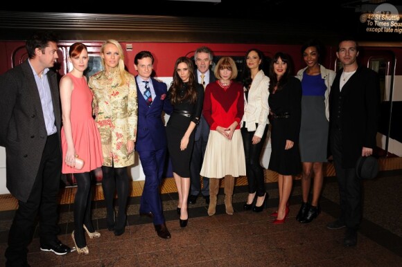 Victoria Beckham au milieu des onze ambassadeurs de la campagne Britain's Great, lancée à New York dans la gare Grand Central. Le 15 février 2012.