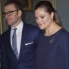 La princesse Victoria de Suède lors de sa dernière apparition officielle avant son accouchement, le 21 février 2012 à l'occasion d'un déjeuner pour la présidente finlandaise Tarja Halonen. Moins de 48 heures plus tard, elle mettait au monde le 23 février à l'hôpital Karolinska une petite princesse de 51 cm et 3,2 kg, son premier enfant avec le prince Daniel.