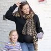 Jennifer Garner, enceinte, et sa fille Violet se baladent le 24 février à Los Angeles