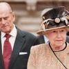 Elizabeth II inaugurait le 29 février 2012, devant les grilles de Buckingham Palace et en compagnie de son époux le duc d'Edimbourg, la dernière des 542 plaques du Jubilee Greenway reliant le palais royal au village olympique et autres lieux de Londres.