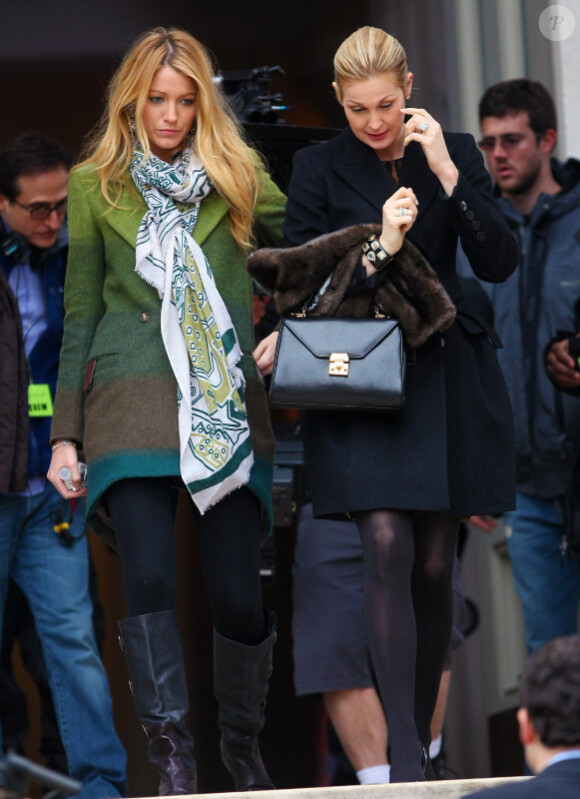 Blake Lively et sa maman dans la série Kelly Rutherford sur le tournage de Gossip Girl, le 1er mars, à New York