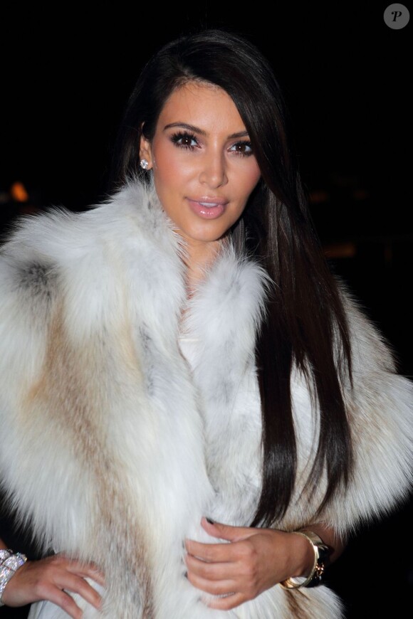 Kim Kardashian a fait le voyage Los Angeles-Paris pour assister au défilé Kanye West qui avait lieu à la Halle Freyssinet. Paris, le 6 mars 2012.