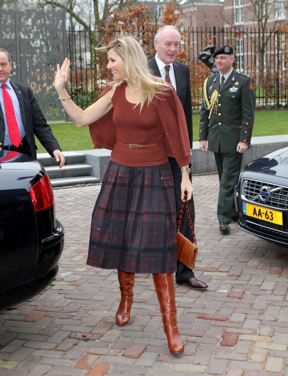 La princesse Maxima en mission pour Qredits, à La Haye, le 7 mars 2012.
Après la tragédie familiale qui a frappé la famille royale des Pays-Bas en février 2012 (le prince Friso, victime d'une avalanche, est tombé dans le coma), il a fallu se remettre au travail...