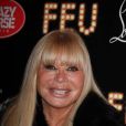 Lova Moore à la première VIP de la revue  Feu  au Crazy Horse, à Paris, le 12 mars 2012.