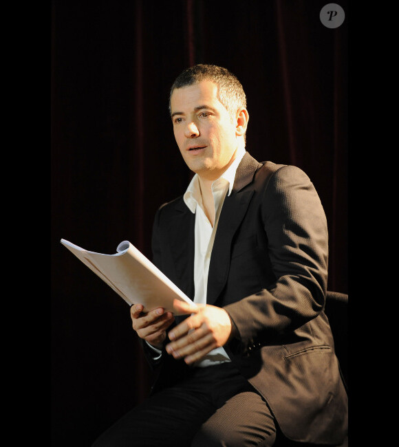 Bruno Putzulu lors d'une lecture de textes inédits de Tennessee Williams le 12 mars 2012 au Théâtre du Châtelet
