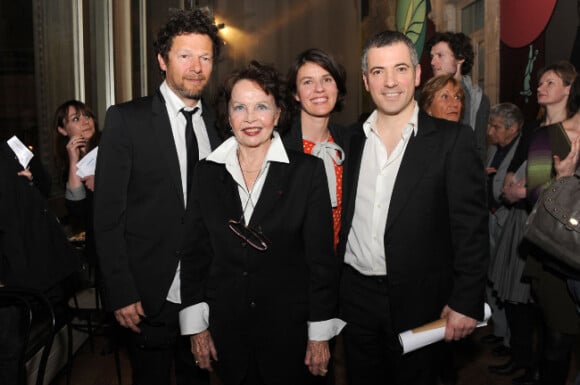 Jérôme Kircher, Leslie Caron, Irène Jacob, Bruno Putzulu lors d'une lecture de textes inédits de Tennessee Williams le 12 mars 2012 au Théâtre du Châtelet